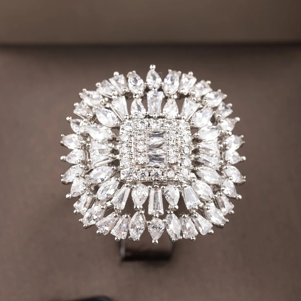 CZ SILVER STATEMENT ADJUSTABLE RING